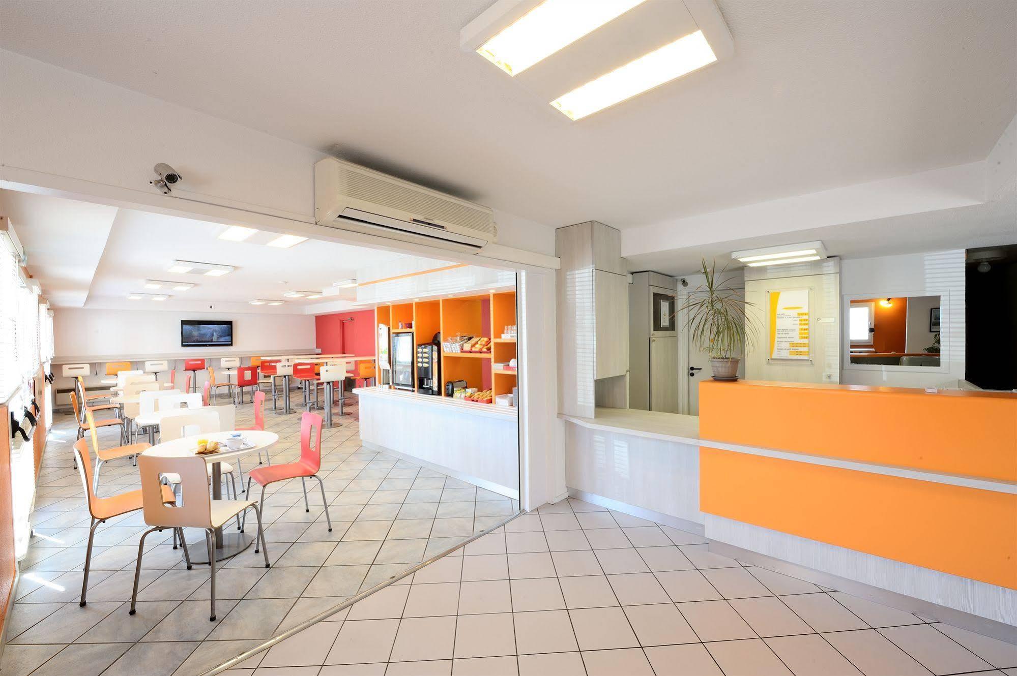 Hotel Kennedy Parc Des Expositions Ταρμπ Εξωτερικό φωτογραφία