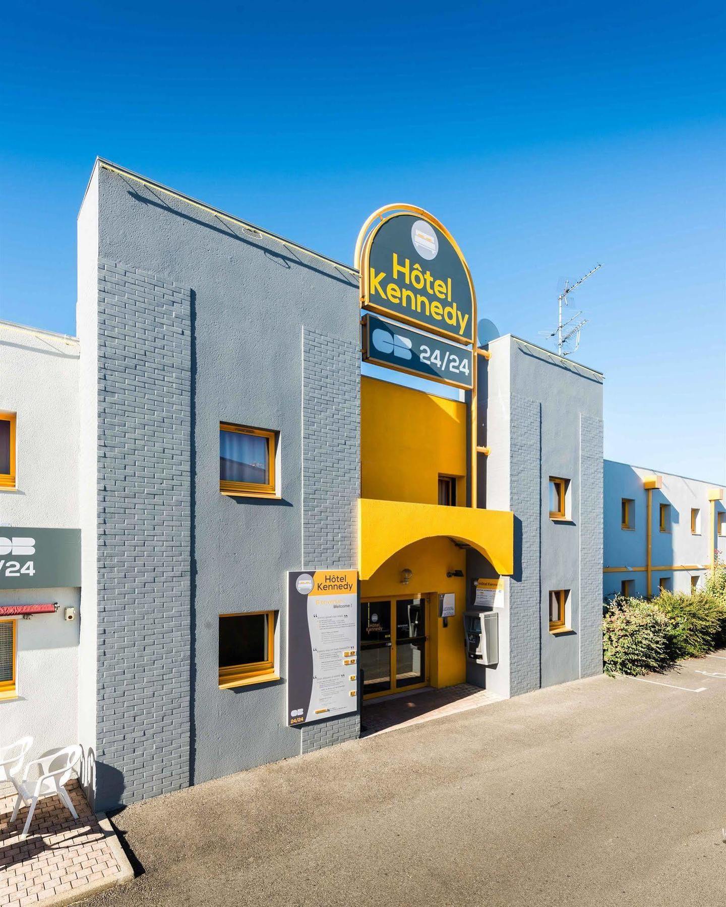 Hotel Kennedy Parc Des Expositions Ταρμπ Εξωτερικό φωτογραφία