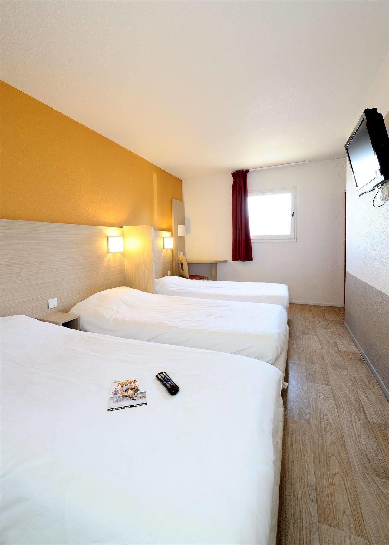 Hotel Kennedy Parc Des Expositions Ταρμπ Εξωτερικό φωτογραφία