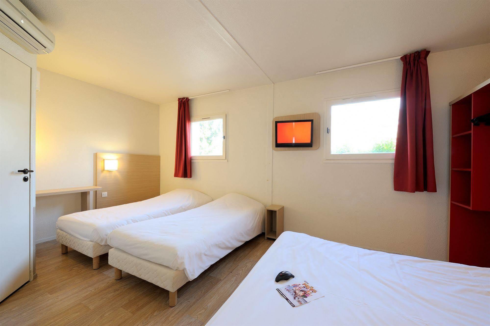 Hotel Kennedy Parc Des Expositions Ταρμπ Εξωτερικό φωτογραφία